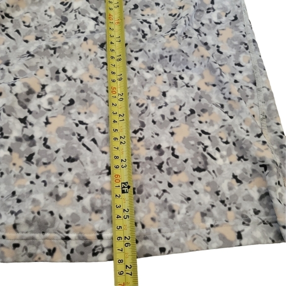 𝅺LULULEMON women gray  tank top Size L - Picture 6 of 6